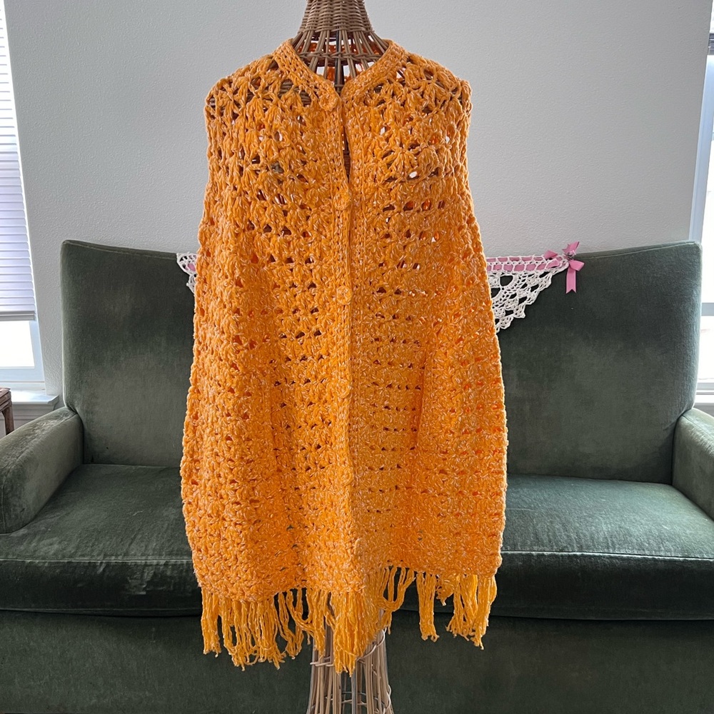 Homemade crotchet poncho shawl orange with white vintage with buttons